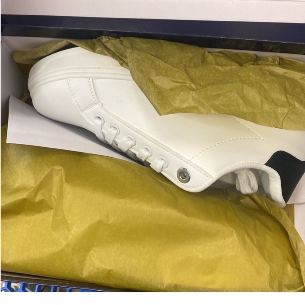 Madden girl sneakers